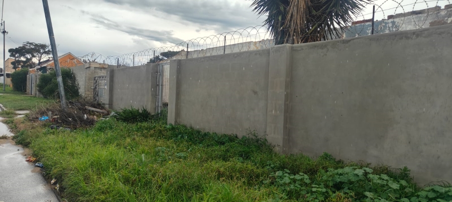 0 Bedroom Property for Sale in Sidwell Eastern Cape